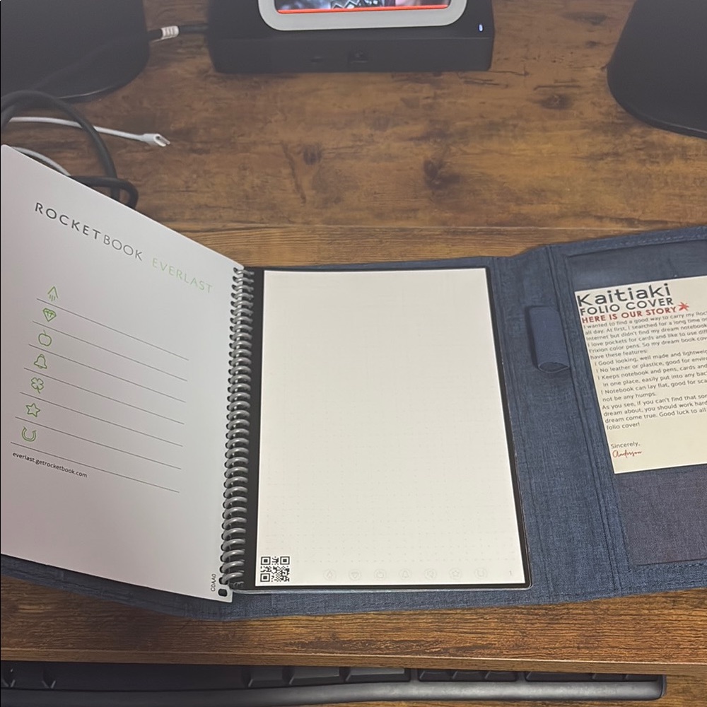 Rocketbook Everlast with 12 Pilot FriXion Fineliner Erasable Marker Pens - Picture 4 of 4